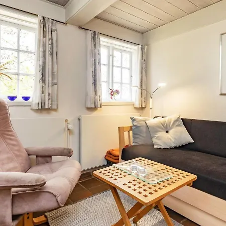 4 Person In Faaborg-by Traum * Bøjden